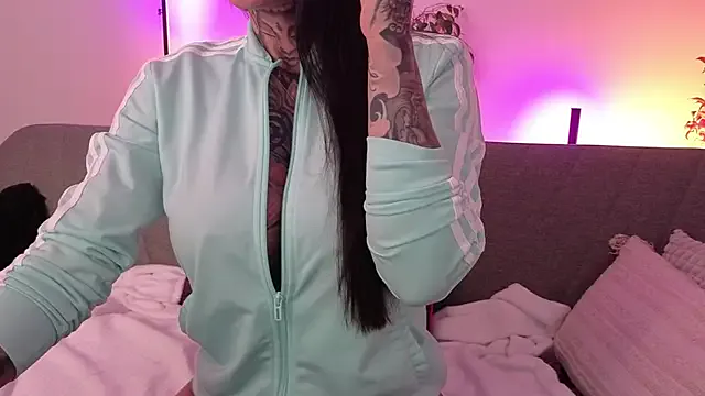 Offline MeganWitch on StripChat