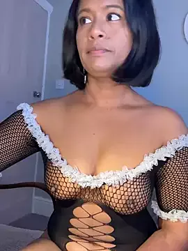 Offline Melarose82 on StripChat