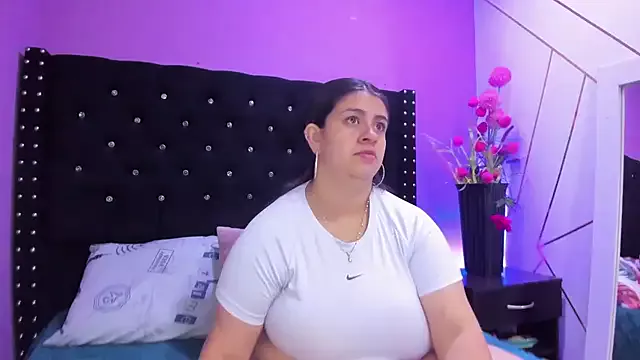 Offline Melinda_bob on StripChat