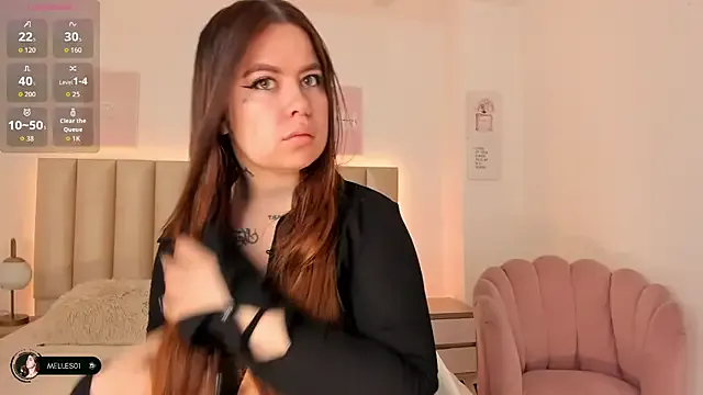 Offline melissa_es on StripChat