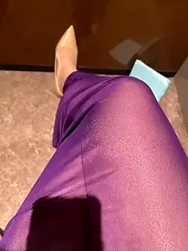 Offline Mia-77 on StripChat