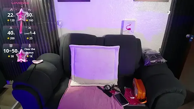 Offline Mia_garcia28 on StripChat