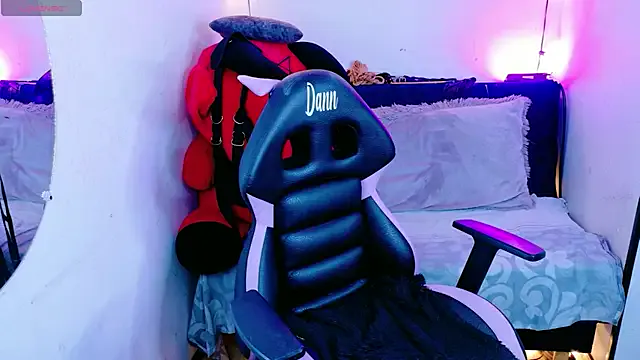 Offline Mia_Haruno on StripChat