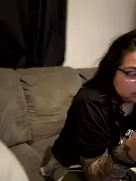 miacanela_xo on StripChat