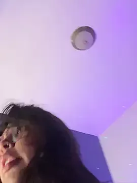 miacanela_xo on StripChat