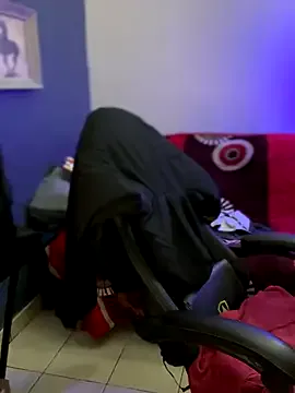 miacanela_xo on StripChat