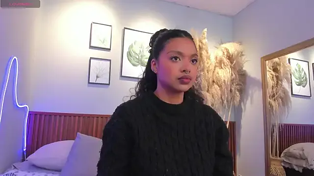 MIAHIVANOV on StripChat