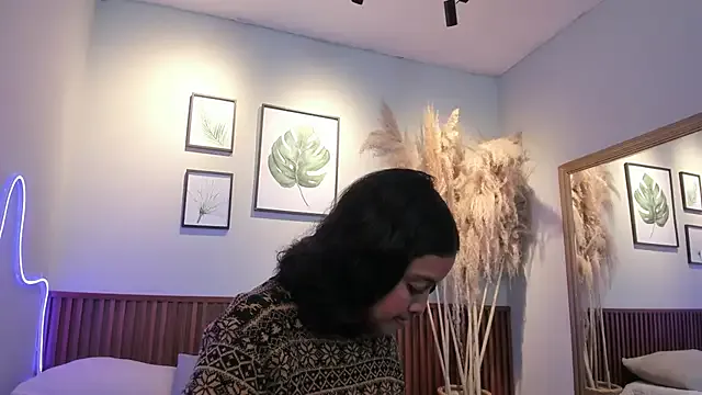 MIAHIVANOV on StripChat