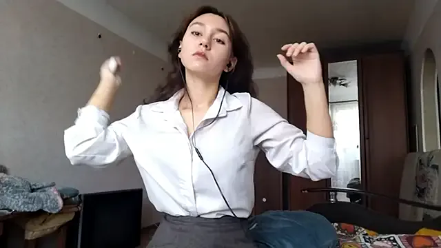 Freechat MiaLovelyOne on StripChat