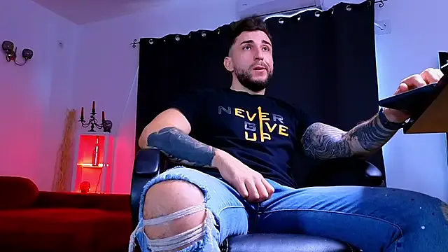 Offline MightyAaron66 on StripChat