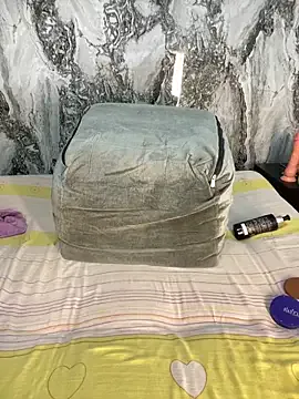 MiiaaCollinss on StripChat