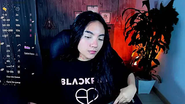 Offline miichael_black on StripChat