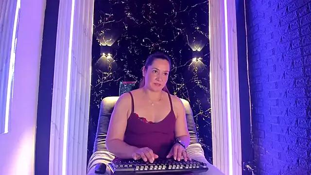 Miiss_eva from StripChat