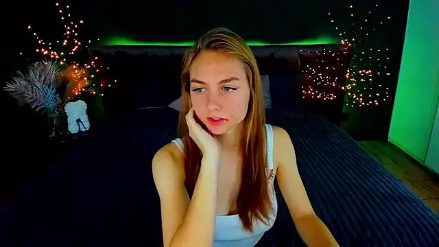MilaAddams from StripChat is Freechat