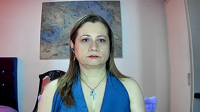 milagros_latina75 on StripChat