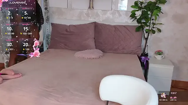 Offline MilaTeenX on StripChat