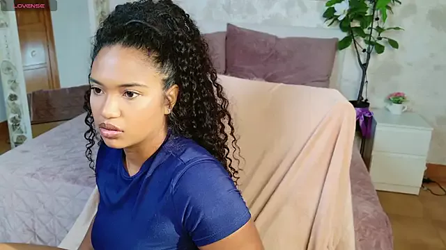 Offline MilaTeenX on StripChat