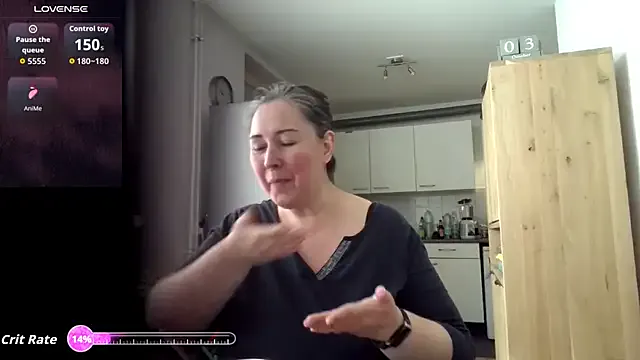 Offline MilfGina on StripChat