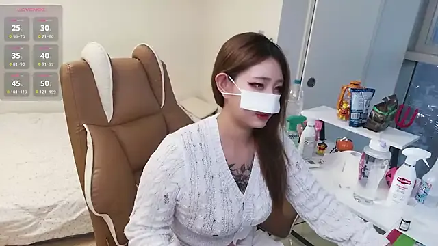 Milk_Sola — Group on StripChat