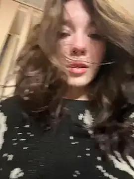 Mimiumuy from StripChat is Freechat