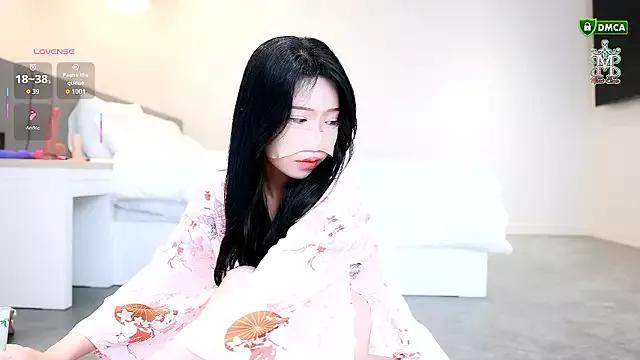 MIRAI_69 from StripChat is Freechat