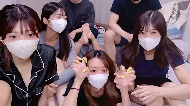 Offline Miss-KrenJr on StripChat