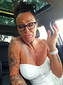 Misses-Cougar from StripChat