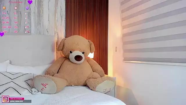 misspaulinaa from StripChat