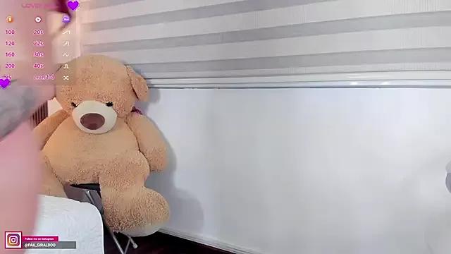 misspaulinaa from StripChat