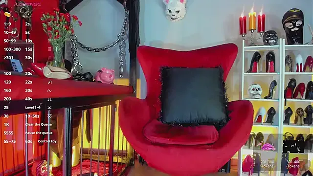 Offline MistressAndre on StripChat