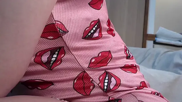 Offline miyuki105 on StripChat