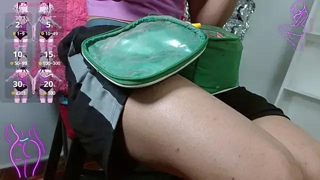 molly_9 from StripChat