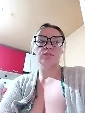 Freechat Mommygetnaughty on StripChat