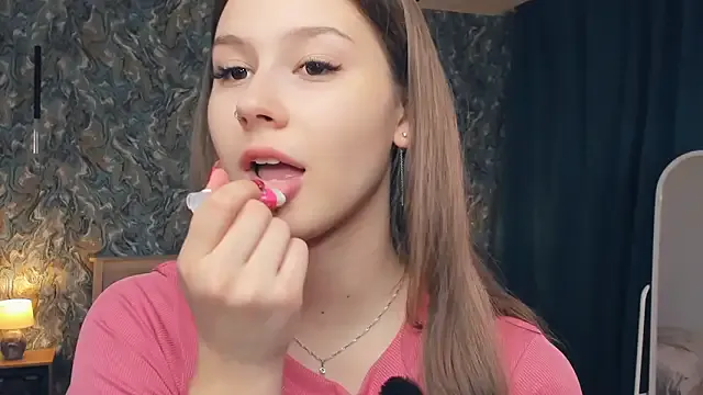 Freechat MondoNeko on StripChat