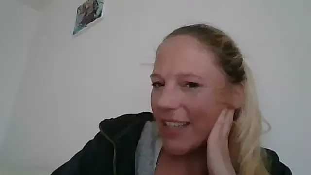 Offline MoniqueLaFee on StripChat