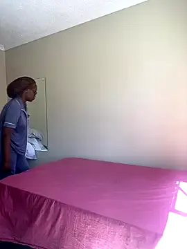 Offline Moonzy77 on StripChat