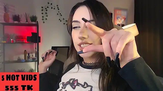 Offline MoranaKit on StripChat