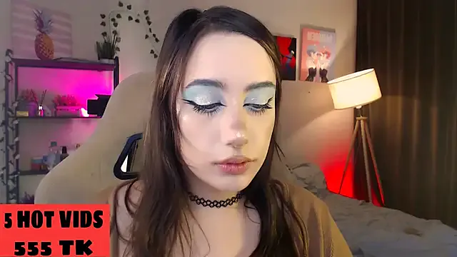 Offline MoranaKit on StripChat