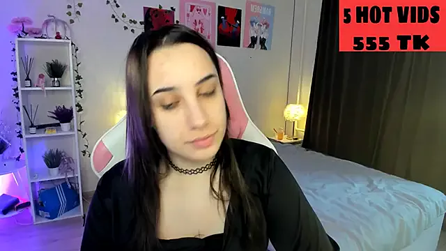 Offline MoranaKit on StripChat