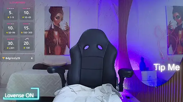 Offline MorenaLush_Eup on StripChat