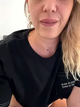 Offline Morgan4515 on StripChat