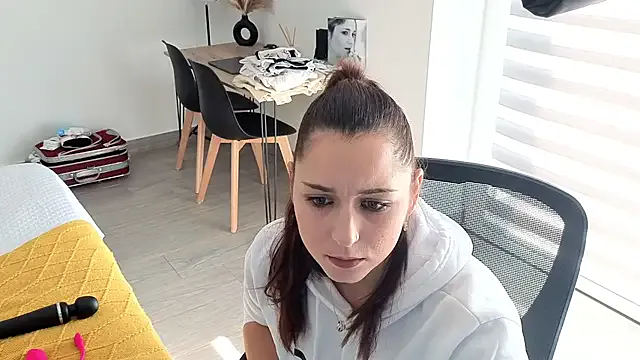 Offline morninglorytv on StripChat