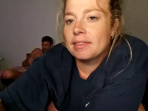 Offline MrandMrsPooks on StripChat