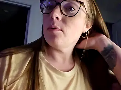 Offline MrandMrsPooks on StripChat