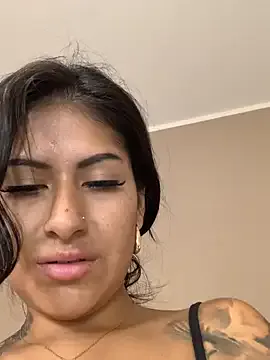 Offline mrskarmaa on StripChat