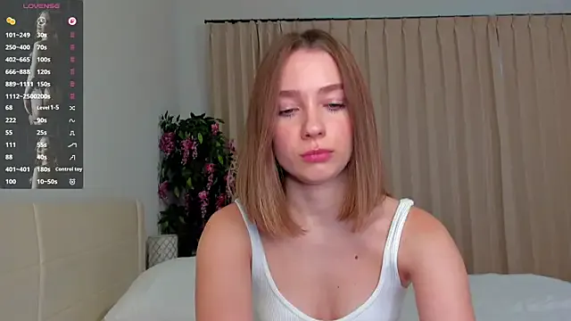 Offline MyLoveEllen on StripChat