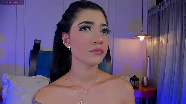 Freechat NaishaFord_1 on StripChat