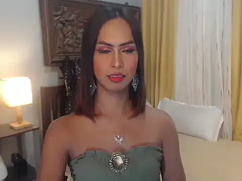 Offline Nathalieheartt on StripChat