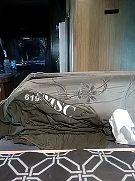 Offline nicali78 on StripChat