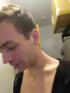 Freechat nickdtr23 on StripChat